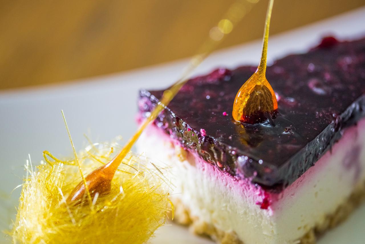 Hotel Merlot Opuzen  Екстериор снимка