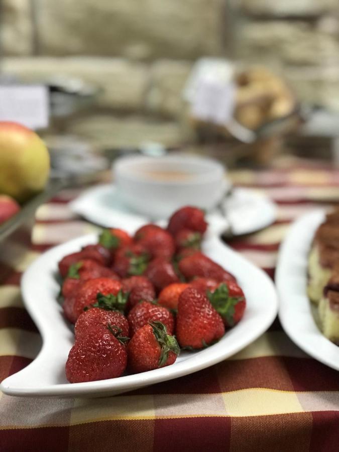 Hotel Merlot Opuzen  Екстериор снимка